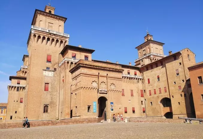 Castello Ferrara