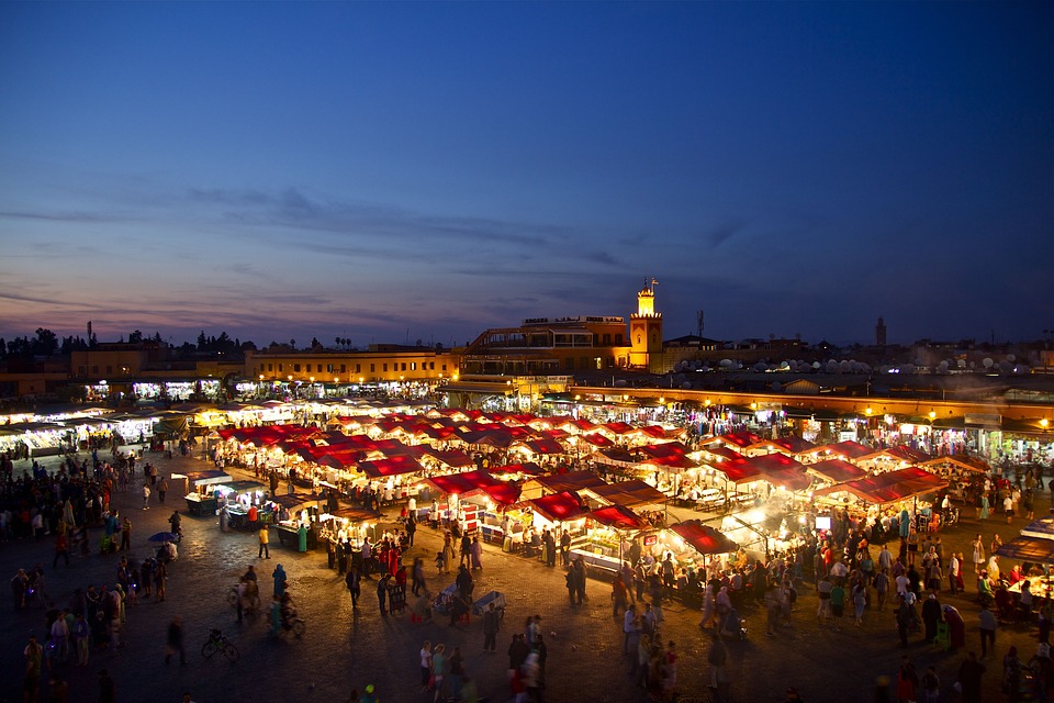 Mercato di Marrakech di notte, Marocco