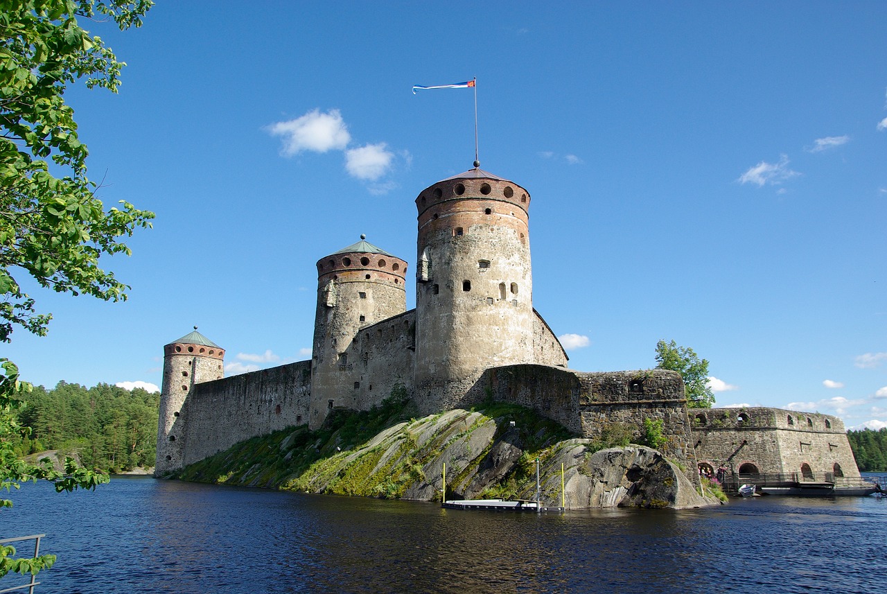 castello finlandia lago