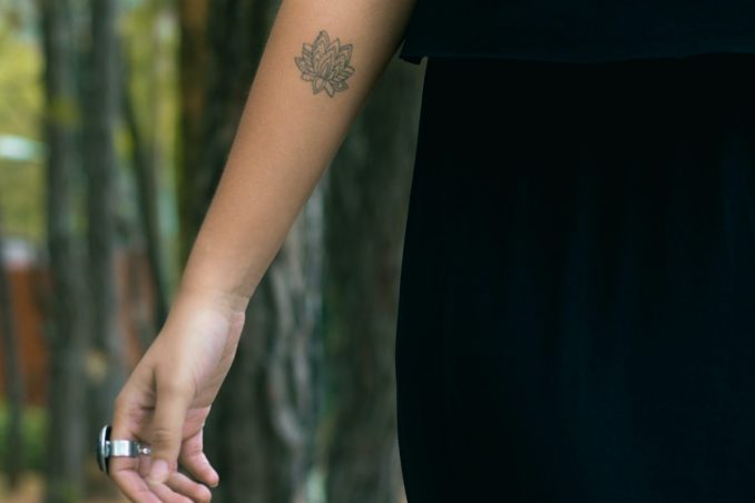 tatuaggi buddisti fior di loto